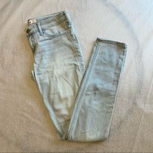 Hollister skinny jeans